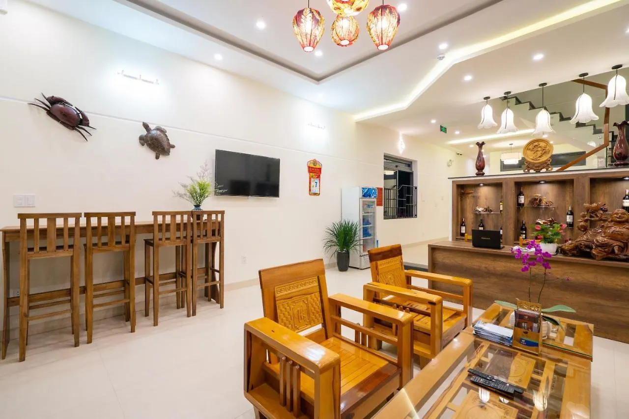 ホームステイ Golden Field Villa ホイアン